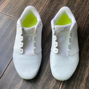 White Nike Cheer Shoes size 8